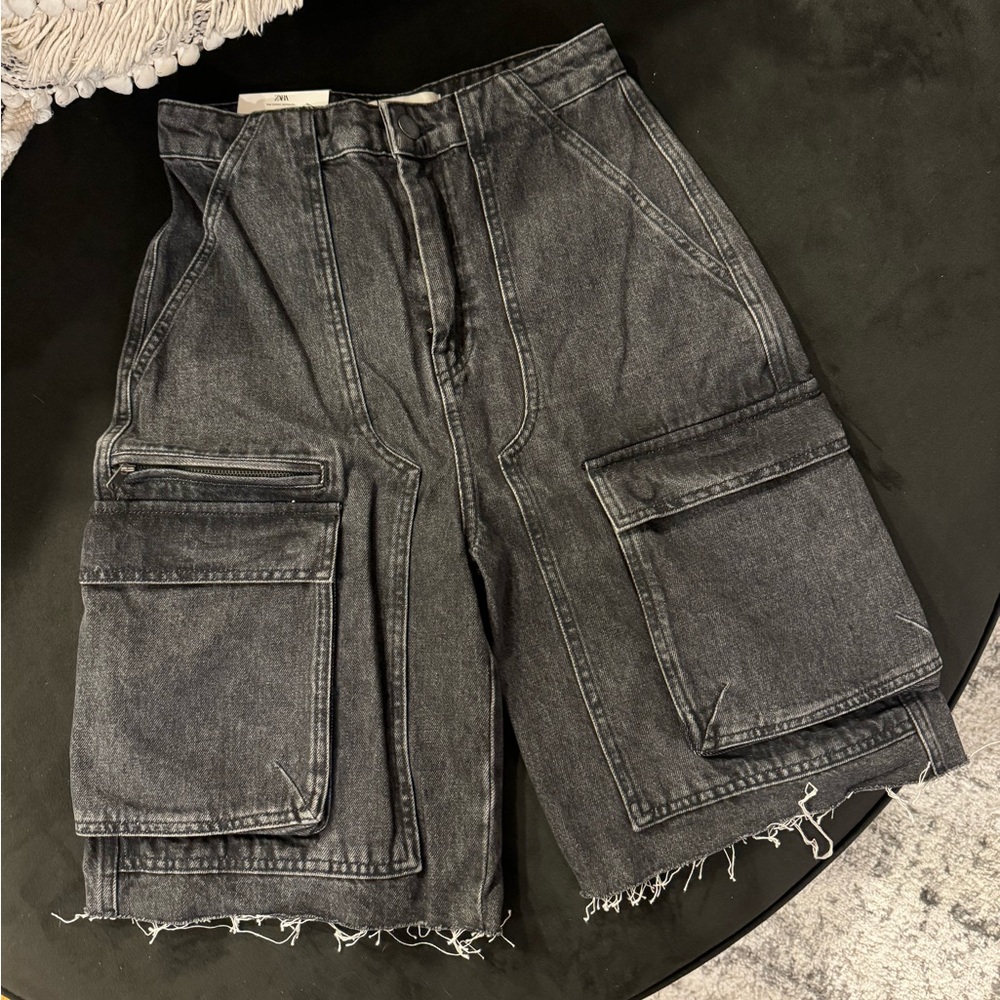 Zara black jorts size 4 SOLD ON DEPOP